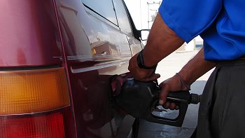 Ministro de Energía celebró posible introducción de biocombustibles al país