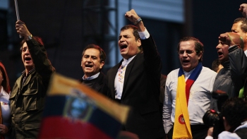   Correa a un año de la revuelta policial: Esta revolución 