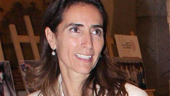 Ministra Schmidt ante valoración de postnatal: El beneficio de seis meses nos cambia la vida