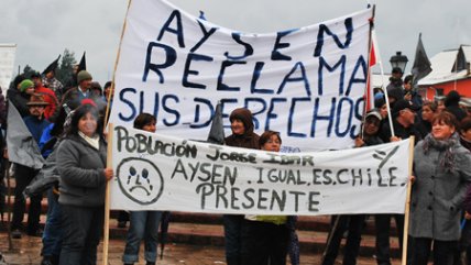 Dirigente de Aysén: En vez de arreglar nuestros problemas, el Gobieno nos trae más carabineros