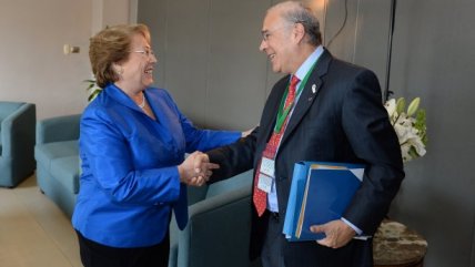   Bachelet se reunió con el secretario general de la OCDE 