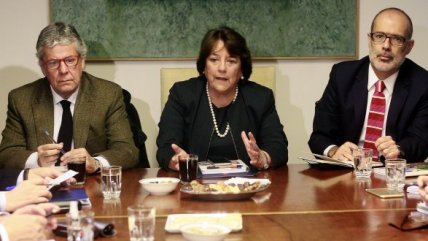 Ministra Delpiano se reúne con rectores por reforma a educación superior