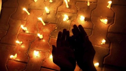   Vigilia en memoria de víctimas de nuevo atentado del Estado Islámico en Pakistán 