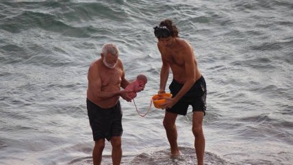   Captan momento en que turista rusa dio a luz mientras se bañaba en el Mar Rojo 