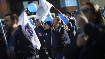   Enfermeras marchan para exigir que el Minsal acate el dictamen de la Contraloría 