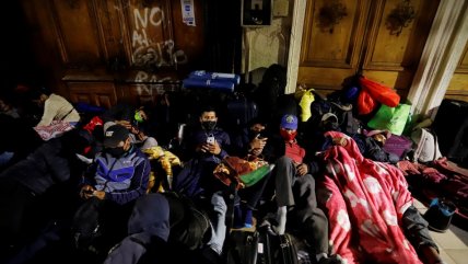  Bolivianos varados en Iquique retornarán a su país tras semanas 