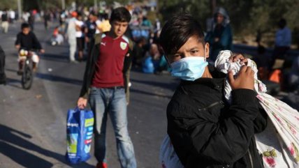   Incendio del campo de Moria deja a miles de refugiados a la intemperie 