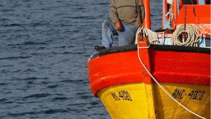   Aysén: Carpintero de lanchas chilotas arriesga perder su casa y taller tras notificación de la Armada por 