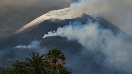  Decenas de sismos se registran en la isla La Palma, donde el volcán Cumbre Vieja sigue en erupción  