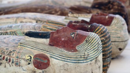   Nuevos descubrimientos en Egipto: Encuentran 250 momias y 150 estatuas escondidas 