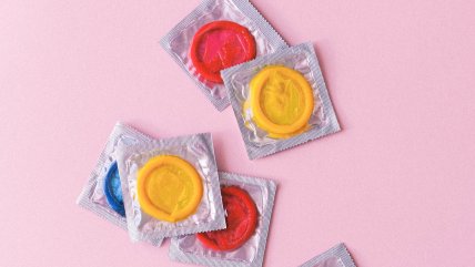   Francia ofrecerá condones gratuitos para jóvenes entre 18 a 25 años 