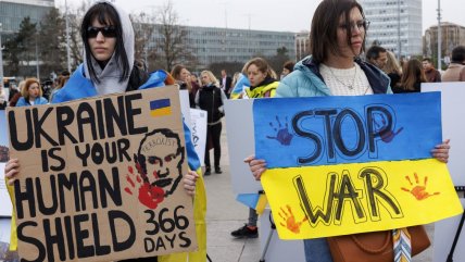  Manifestantes de todo el mundo expresaron apoyo a Ucrania a un año de la invasión rusa  