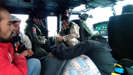   La FACh rescató en helicóptero a tres náufragos 