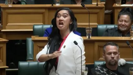   Diputada maorí realizó ritual haka en el Parlamento de Nueva Zelanda 