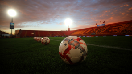   Ministerio de Salud instaló punto de vacunación en el Estadio Santa Laura para el duelo entre la UC y Colo Colo 