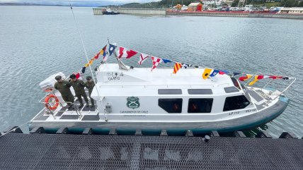   Carabineros estrenó lancha en Puerto Williams bautizada 