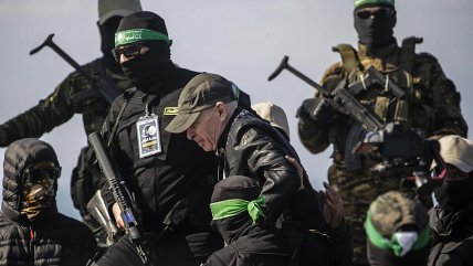   Hamás liberó a tres rehenes a cambio de 180 presos palestinos 