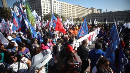  Paro nacional: CUT marchó por la Alameda con gremios del sector público  