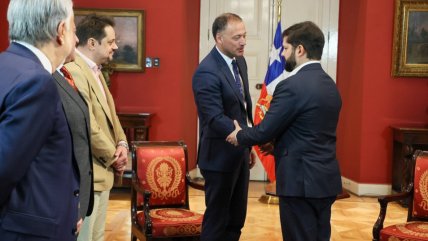   Mesa de la Cámara Baja visitó al Presidente Boric en medio de polémica por vicepresidencias 