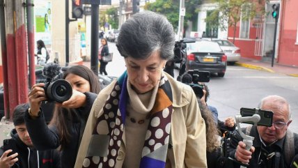   Compraventa fallida: Isabel Allende declaró como imputada ante la Fiscalía 