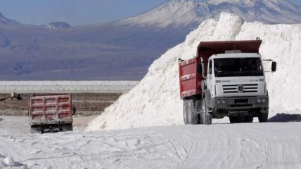  Chile alcanza segundo acuerdo para explotar litio junto a Rio Tinto  