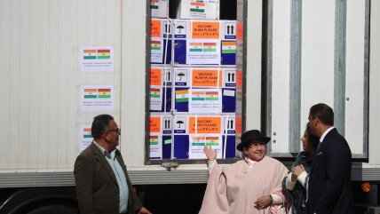   Bolivia recibió 300 mil vacunas de India para luchar contra la epidemia de sarampión 