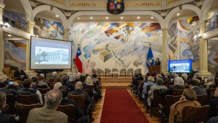   U. de Chile homenajeó con un seminario al exrector Edgardo Boeninger 