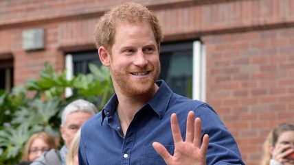   El príncipe Harry vuelve al Reino Unido en su primera visita desde abril 
