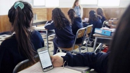   Creciendo Juntos: Bienestar digital en niñas, niños y adolescentes 