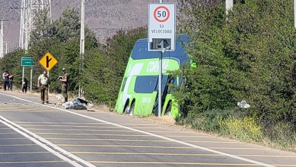   Dos fallecidos dejó accidente entre un bus y un camión en Ovalle 