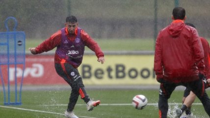   La Roja entrenó bajo una copiosa lluvia en Sochi de cara al amistoso ante Rusia 