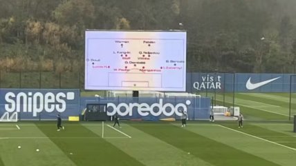   [VIDEO] Luis Enrique impactó en entrenamiento: Puso una pantalla gigante a modo de pizarra 