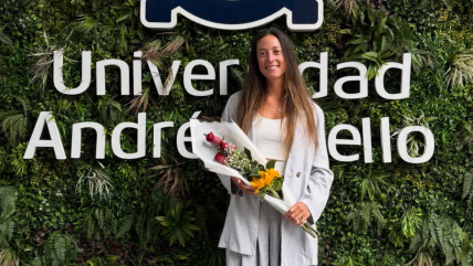   Antonia Abraham compartió su felicidad tras finalizar con éxito su carrera universitaria 