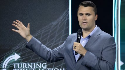 Acusado de asesinar a Charlie Kirk hizo su primera aparición pública en la Corte  
