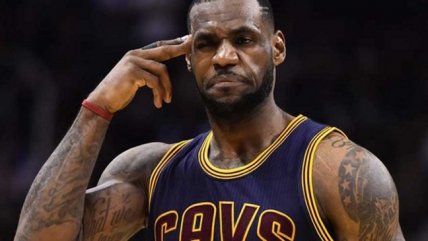  James se transformó en nuevo jugador de Los Angeles Lakers  