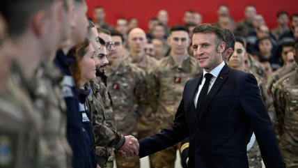   Francia pondrá más medios militares terrestres, aéreos y marítimos en Groenlandia 