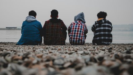   Creciendo Juntos: parentalidad y adolescencia, una guía para no morir en el intento 