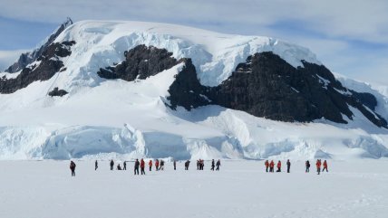   De aislamiento extremo a destino accesible: así cambió la Antártica en la era de la conectividad 