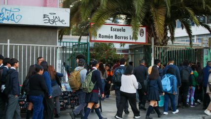  Prohibición de celulares en clases: el desafío de las comunidades escolares  