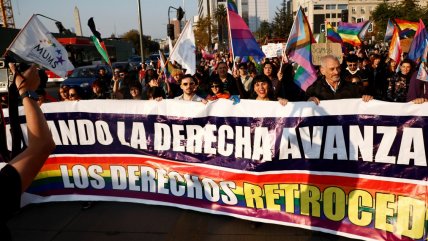   Marcha LGBT en la Alameda estuvo marcada por críticas al Gobierno de Kast 
