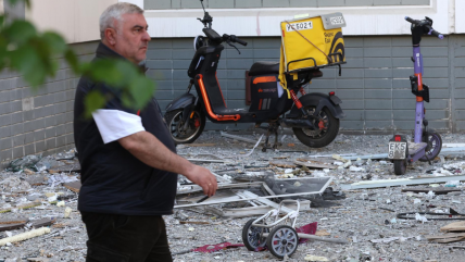   Moscú sufrió masivo ataque de drones de Ucrania, que justificó ofensiva para presionar a Rusia 