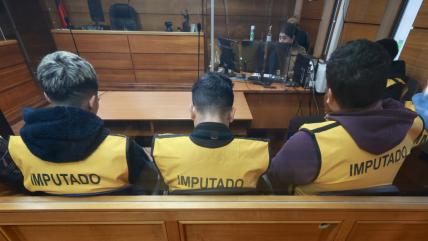   Formalización de excarabineros implicados en banda criminal continúa este martes 