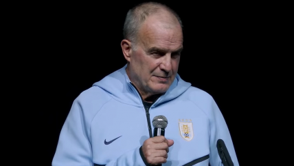   Marcelo Bielsa anunció su salida como DT de Uruguay después del Mundial 