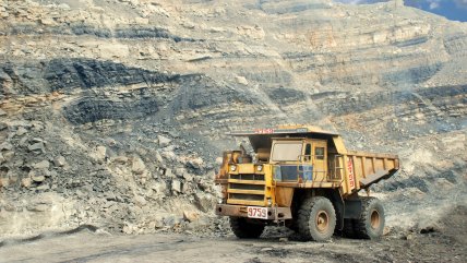   China: Explosión minera dejó al menos 90 fallecidos, mientras continúan tareas de rescate 